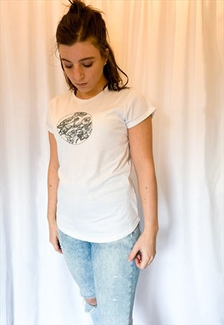 RECYCLED EMBROIDERED OAK T-SHIRT