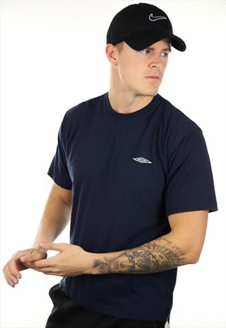 VINTAGE UMBRO SMALL LOGO T SHIRT TEE