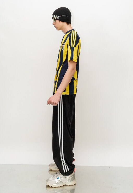 garment image