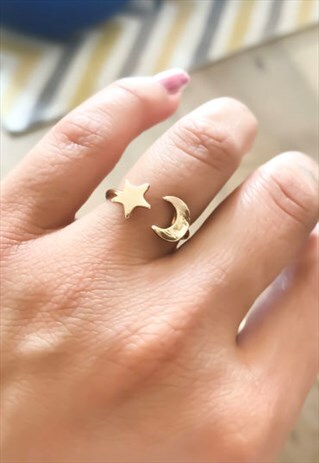 STAR AND MOON GOLD RING