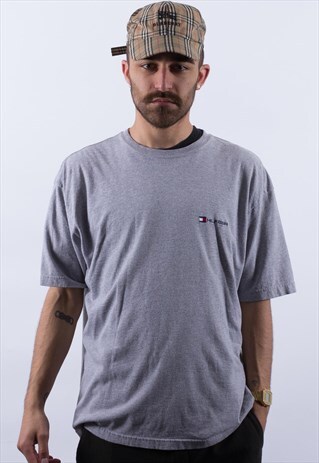 TOMMY HILFIGER T-SHIRT
