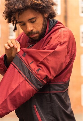 VINTAGE NIKE TRAINING JACKET IN BURGUNDY AND BLACK