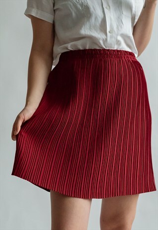 VINTAGE 80S CHIC PLEATED SKIRT IN BURGUNDY
