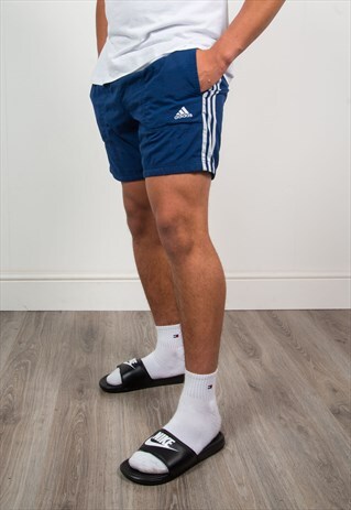 VINTAGE ADIDAS SHORTS