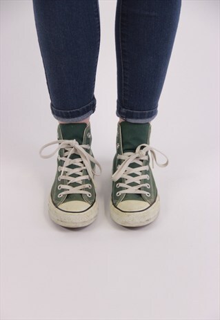 VINTAGE CONVERSE TRAINERS