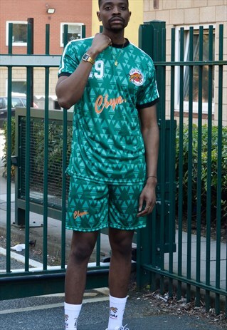 RETRO/ 90'S SPORTS CLUB VINTAGE INSPIRED FOOTBALL T-SHIRT