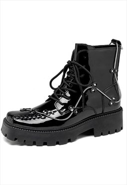 Grunge boots Edgy high fashion platform shoes in black