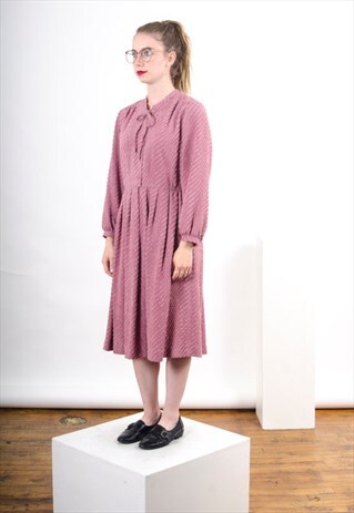 OLD PINK PLEATED DRESS / VINTAGE SILKY DRESS