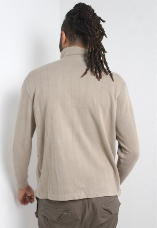 garment image