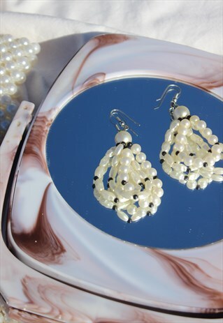 VINTAGE 1980S FAUX PEARL DROP LOOP EARRINGS