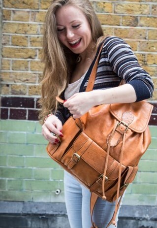 VINTAGE STYLE LEATHER RUCKSACK (BURNT ORANGE)