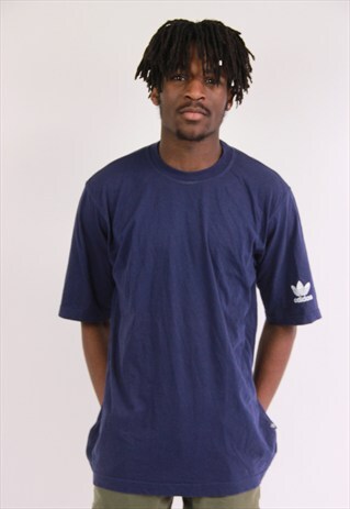 VINTAGE ADIDAS TSHIRT