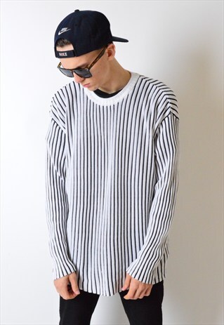 VINTAGE 90S WHITE AND BLACK RIBBED KNIT JUMPER