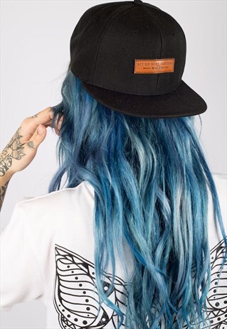 LEATHER PATCH BLACK 6 PANEL SNAPBACK