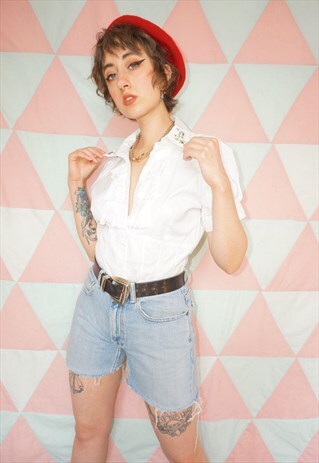 VINTAGE 90S / Y2K WHITE RUFFLE BLOUSE WITH BEADED COLLAR