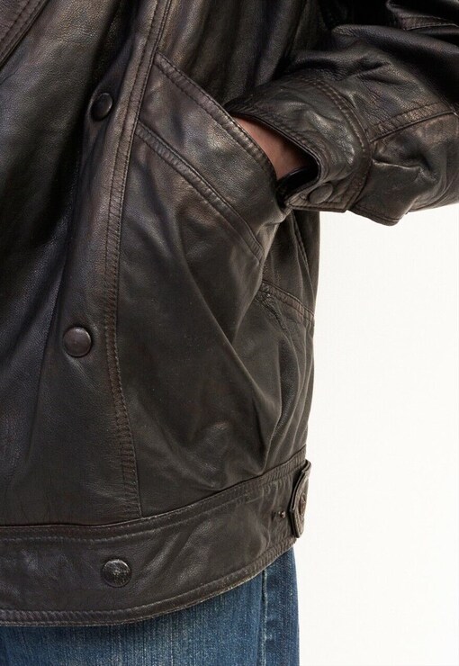 garment image