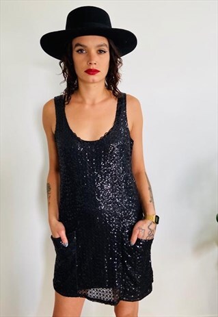SPARKLING LITTLE BLACK DRESS