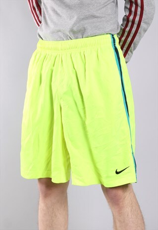 VINTAGE NIKE SHORTS