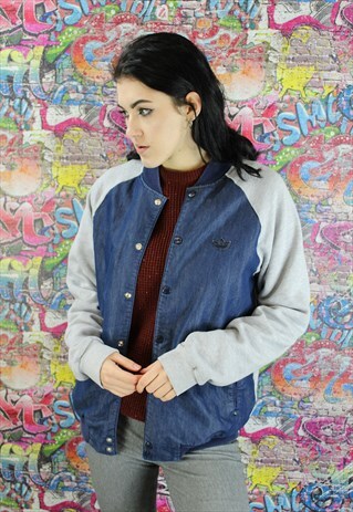 VINTAGE ADIDAS 90S SWEATSHIRT BOMBER. BRANDED SPORTSWEAR.