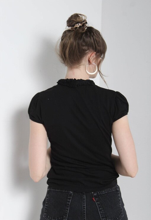garment image