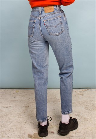 VINTAGE MOM JEANS