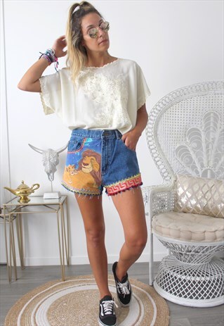 VINTAGE SHORTS PRINTED LION KING