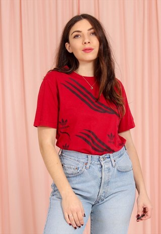 VINTAGE 80S RED ADIDAS T-SHIRT IN GRAPHIC PRINT