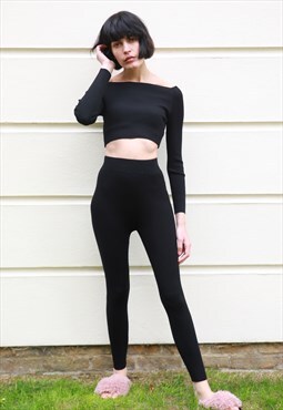 Off shoulder cropped knitted top and leggings suits set