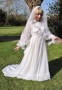 Vintage 1970s White Ruffled Front Wedding Dress by Ceremonia
