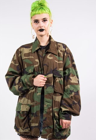VINTAGE 90'S ARMY CAMO JACKET