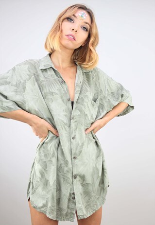 VINTAGE OVERSIZED SHORT SLEEVE HAWAIIAN PATTERNED SHIRT