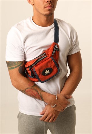 VINTAGE ADIDAS RUBBER LOGO FESTIVAL BUMBAG
