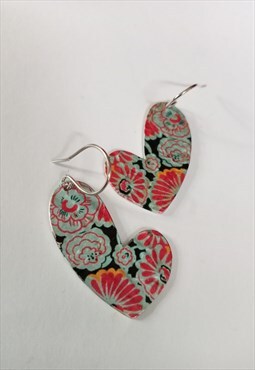 Cute vintage hammered metal heart earrings