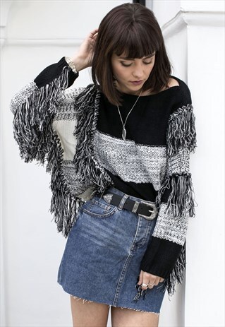FRINGED KNITTED JUMPER - BLACK