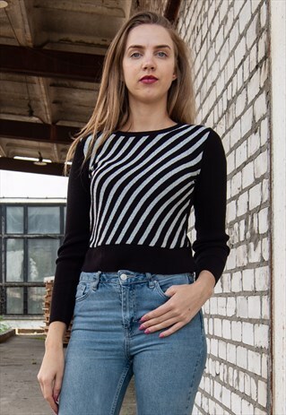 VINTAGE RETRO BLACK SHINNY ROUND NECK CROP JUMPER