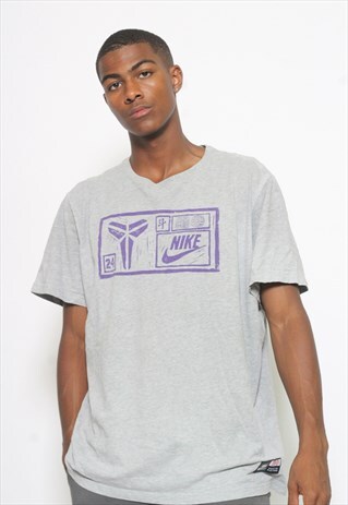 VINTAGE NIKE T-SHIRT