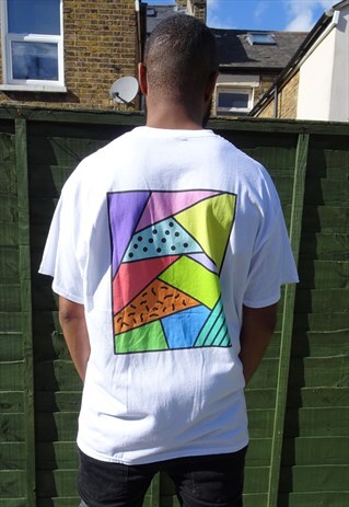 ILLUSTRATED BACK PRINT T-SHIRT