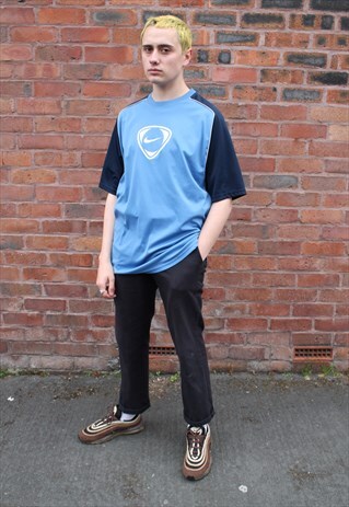 NIKE DRI FIT LOGO T-SHIRT