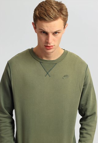 VINTAGE NIKE SWEATSHIRT