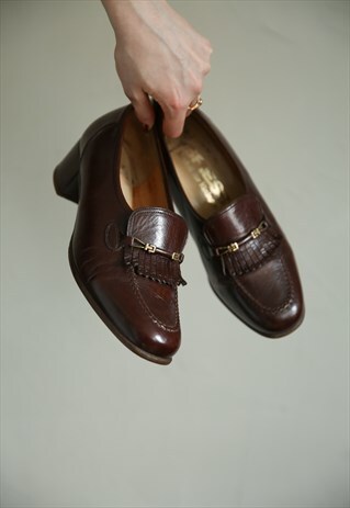 VINTAGE BROWN LEATHER LOAFERS / COURT SHOES