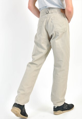 VINTAGE 90S 561 LEVIS JEANS IN BEIGE
