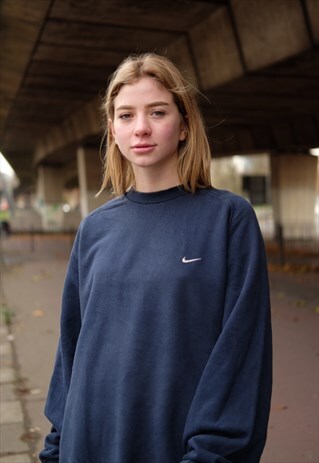 VINTAGE NIKE SWOOSH JUMPER