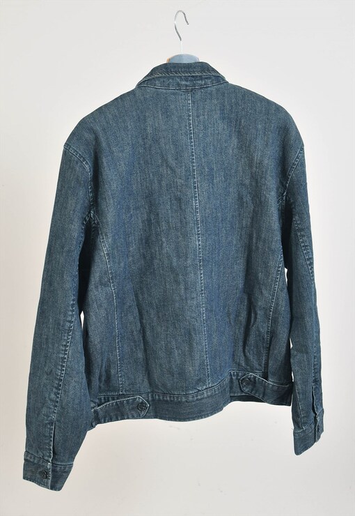 garment image