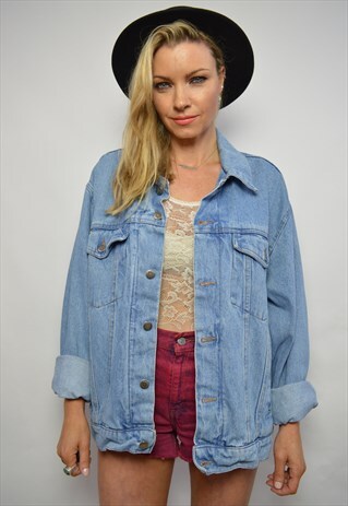 VINTAGE 90S WRANGLER OVERSIZED MEDIUM BLUE WASH DENIM JACKET