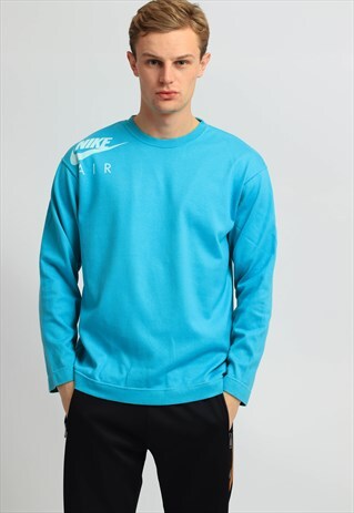 VINTAGE NIKE SWEATSHIRT