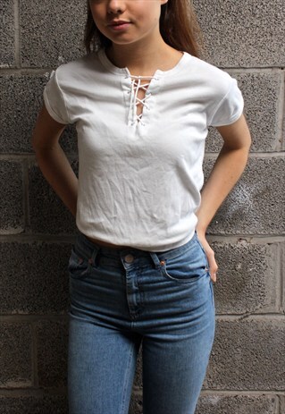 WHITE LACE UP TOP