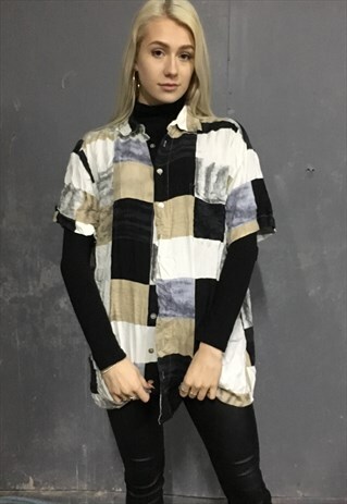 VINTAGE OVERSIZED CRAZY PATTERNED SHIRT 80S L WAVEY PATCH