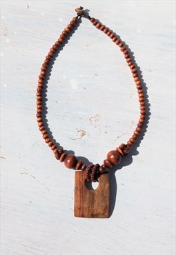 Deadstock wood beaded necklace.