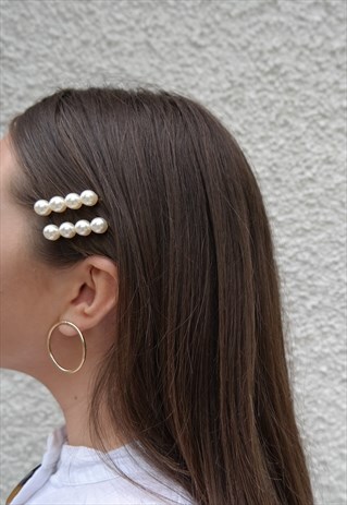 DOUBLE PEARL HAIR SLIDES