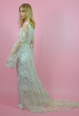 VINTAGE 1930S BEADED IVORY LACE WEDDING DRESS / OVERLAY